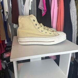 Converse High-Top Sneakers in Light Yellow